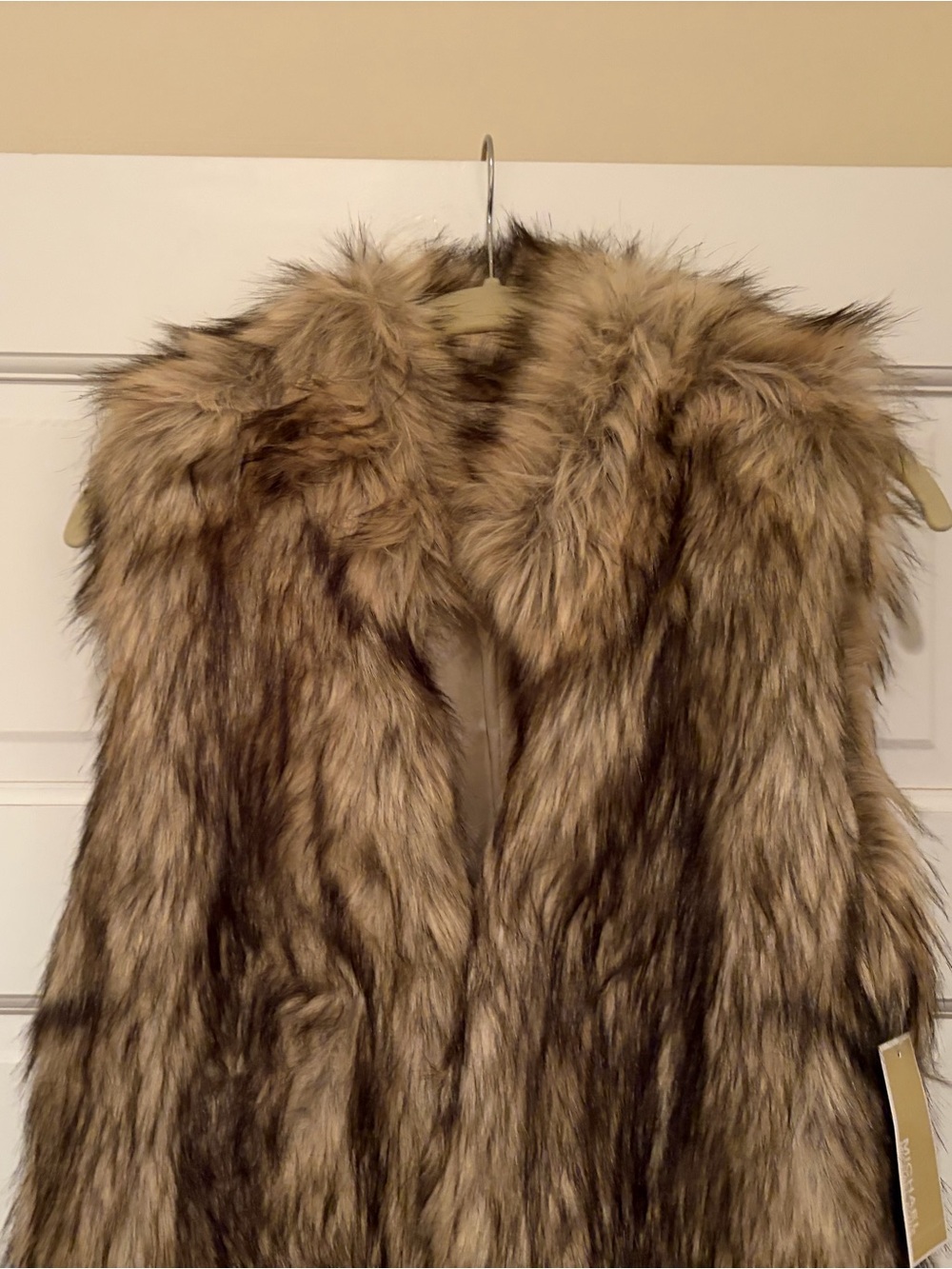 NWT Michael Kors Faux Fur Long Vest - Tan Brown - Picture 3 of 10